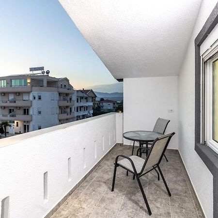 Apart-Hotel Prestige Ulcinj Eksteriør billede