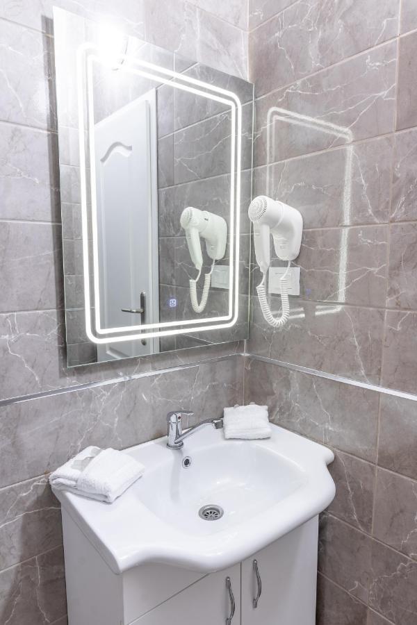 Apart-Hotel Prestige Ulcinj Eksteriør billede