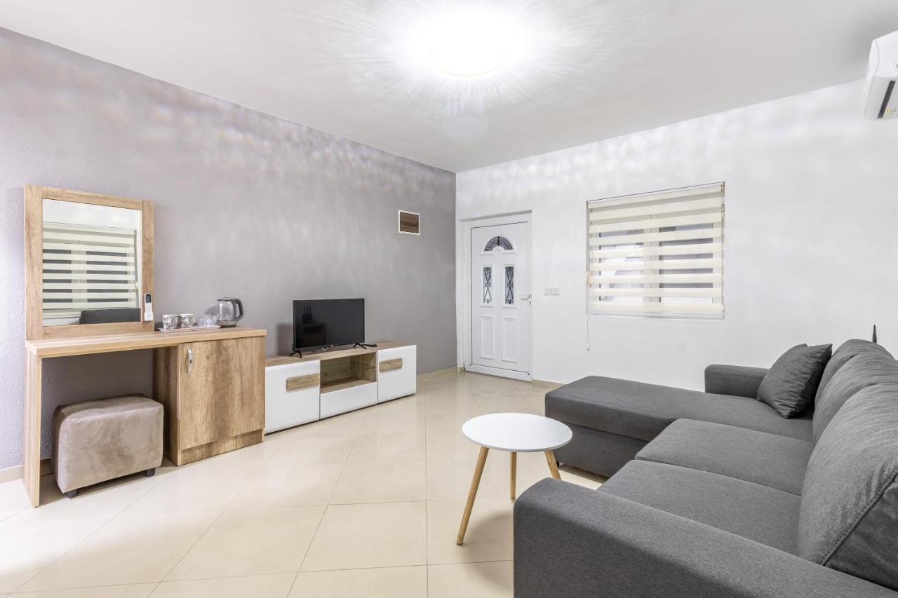 Apart-Hotel Prestige Ulcinj Eksteriør billede