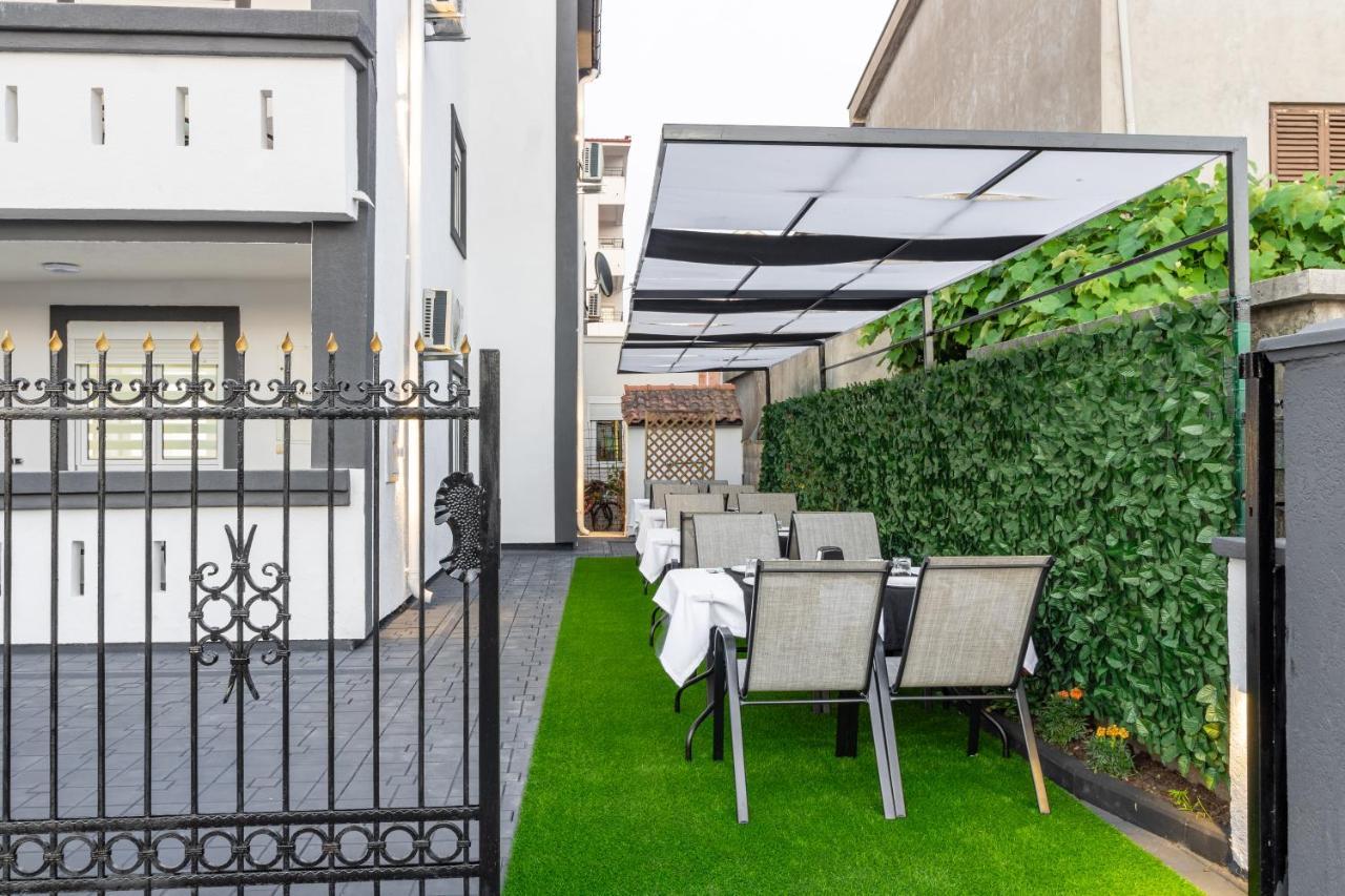 Apart-Hotel Prestige Ulcinj Eksteriør billede