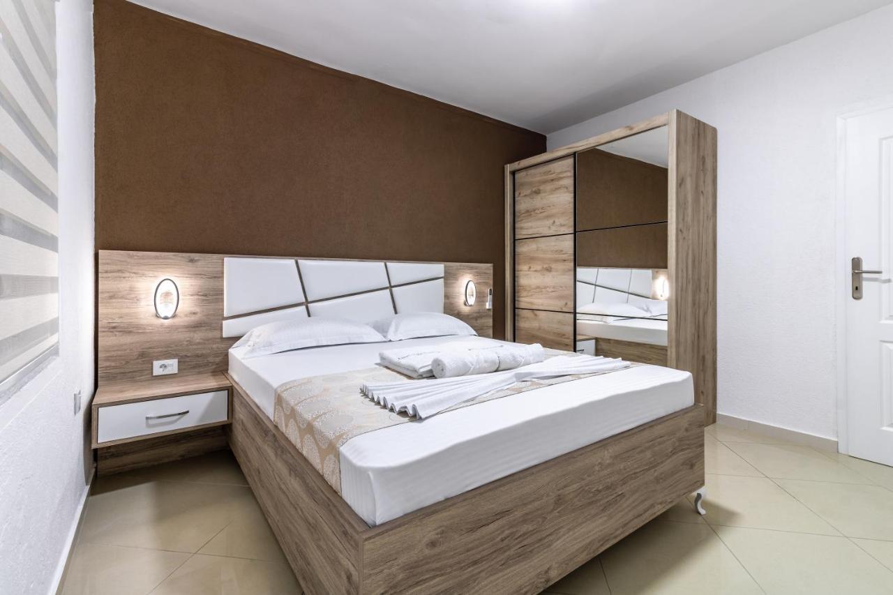 Apart-Hotel Prestige Ulcinj Eksteriør billede
