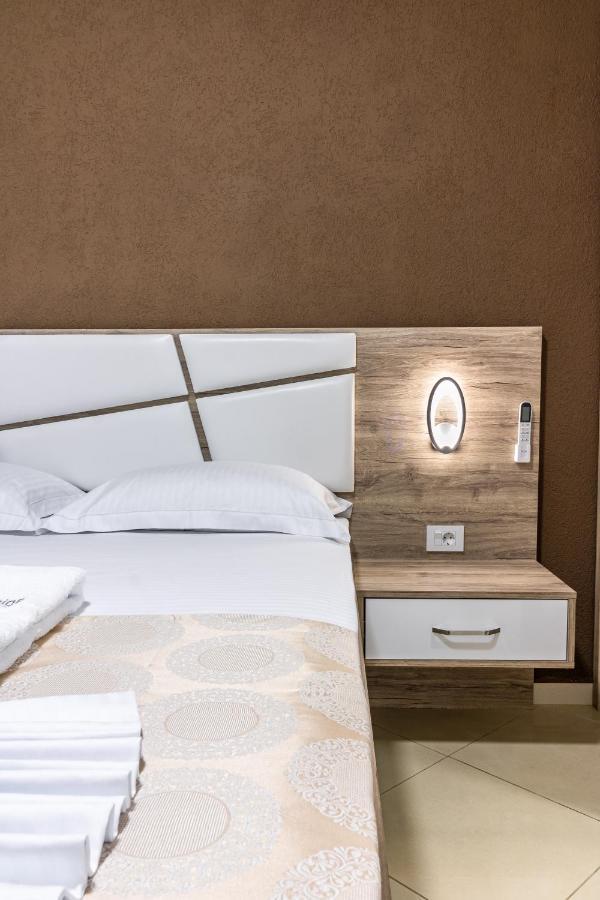 Apart-Hotel Prestige Ulcinj Eksteriør billede